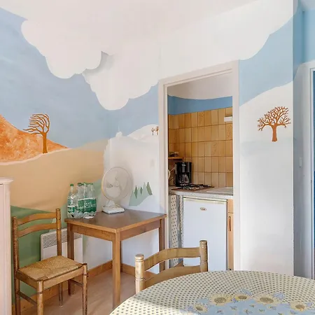 D'hotes Le Volcan D'aizac Bed and breakfast Aizac